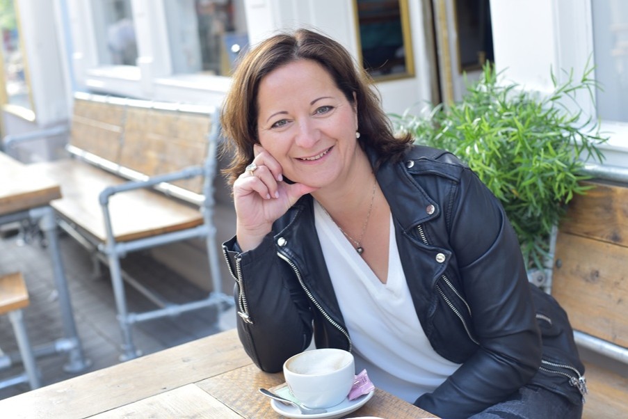 Stefanie Voss | Portrait - Keynote & Vortrag Team, Leadership